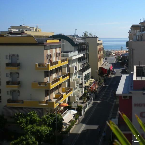 Hotel Nova Dhely Rimini Exterior photo